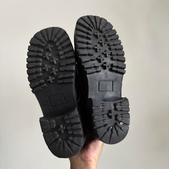 Y2K black leather short combat boot Size approx 7-7.5 lace up - Picture 5 of 7